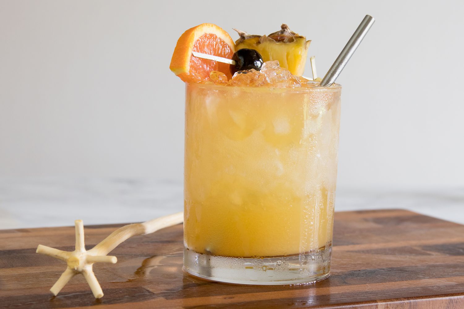 Rum Swizzle Cocktail Recipe